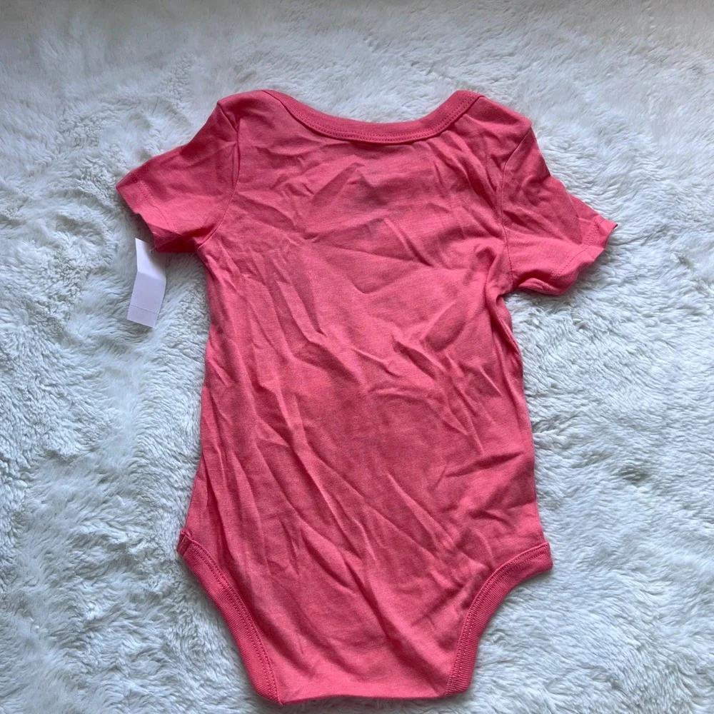 Dr Seuss Thing 1 Thing 2 Coral Pink Baby Bodysuit Size 12M IF6552DSJ1269 NWT